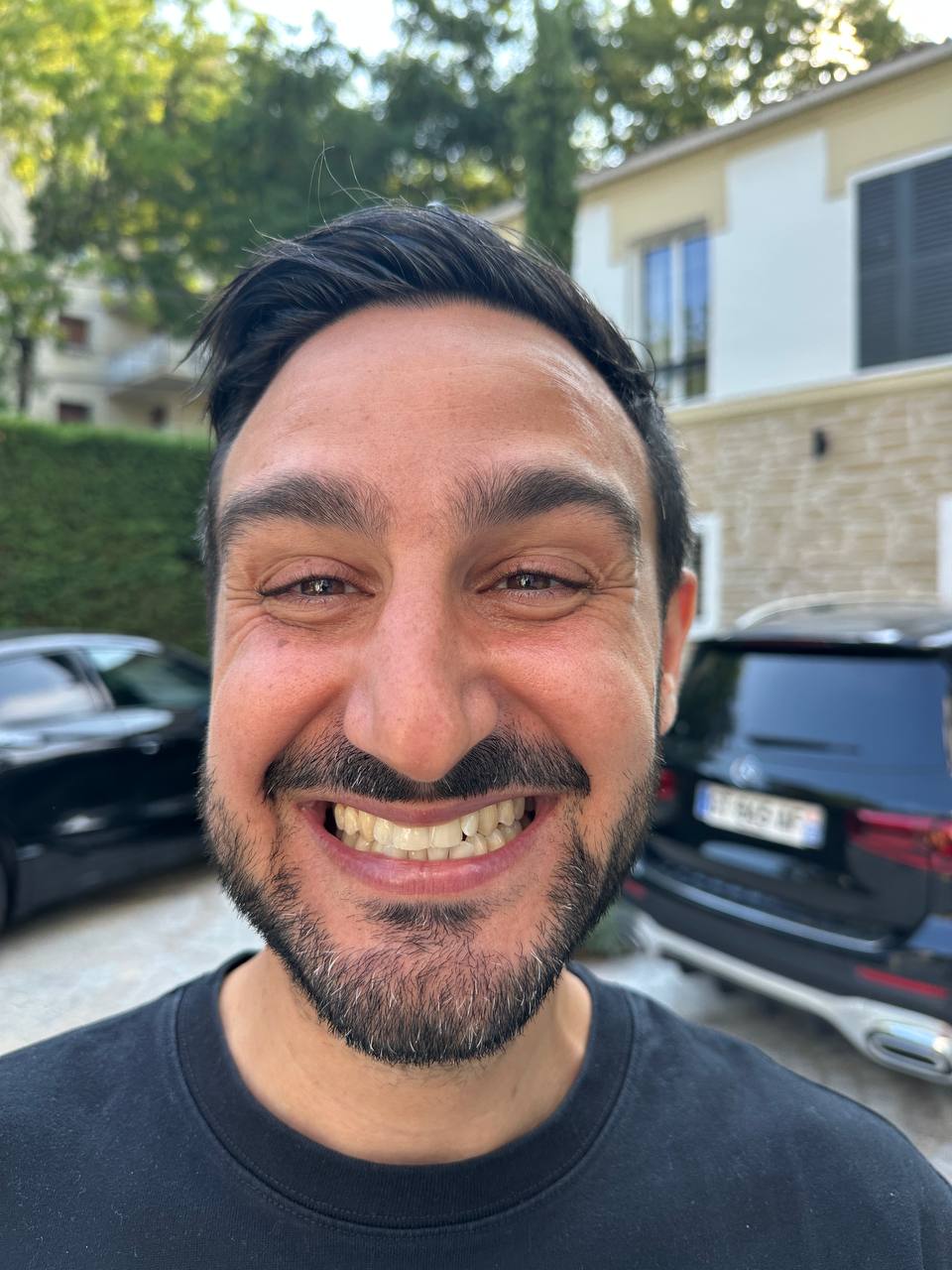 Bibou, souriant, prêt à aimer
